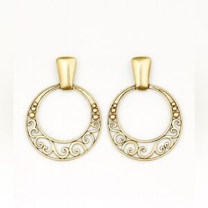 ⚜️❤️‍🔥 Elegant Gold Clip-On Earrings 💫